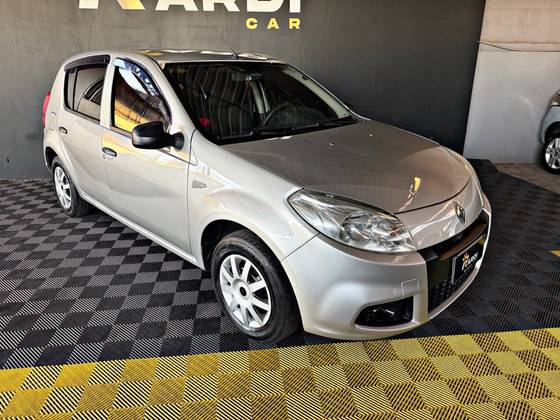 RENAULT SANDERO 1.0 AUTHENTIQUE 16V FLEX 4P MANUAL RENAULT SANDERO 1.0 AUTHENTIQUE 16V FLEX 4P MANUAL
